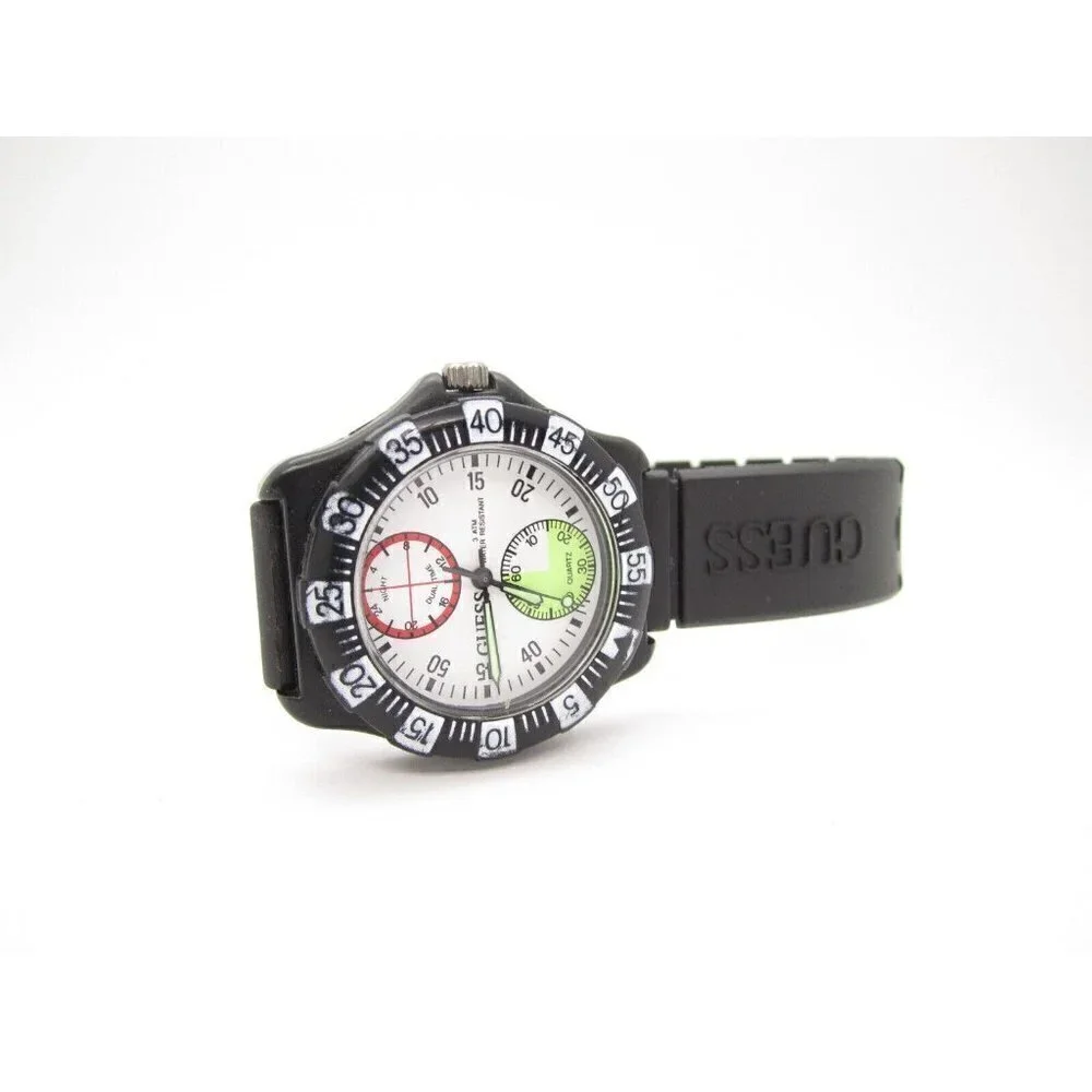 Vtg Men's Guess Quartz WR Analog 38mm Dial Causal Round‎ Watch (F41)